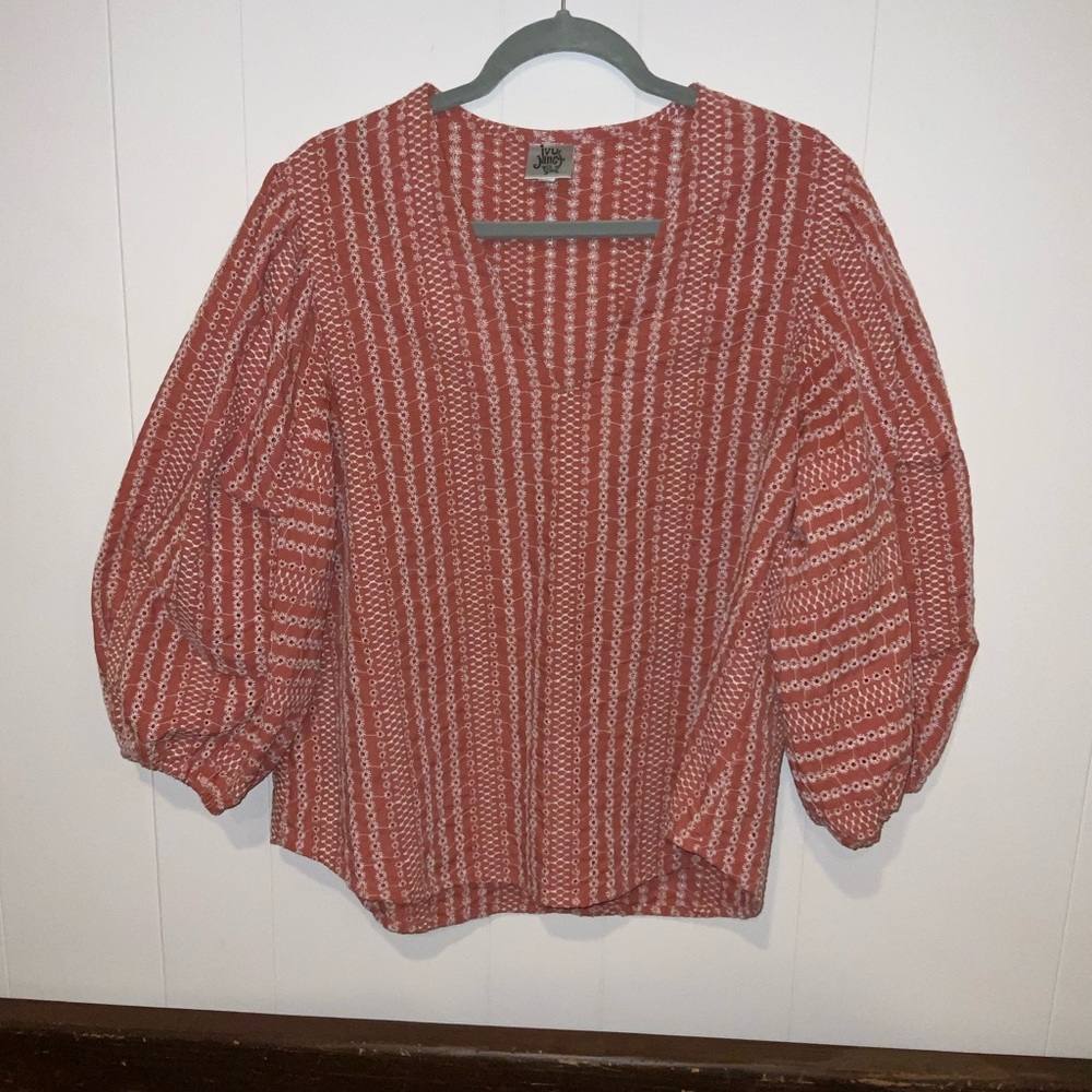 Ivy Jane long sleeve red eyelet ruffle top size L